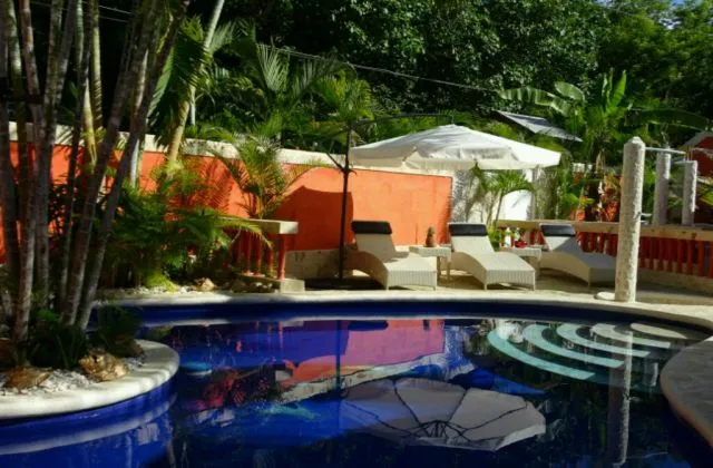 Hotel Casa Bonita piscina